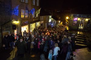 tochlight procession 7 sm.jpg